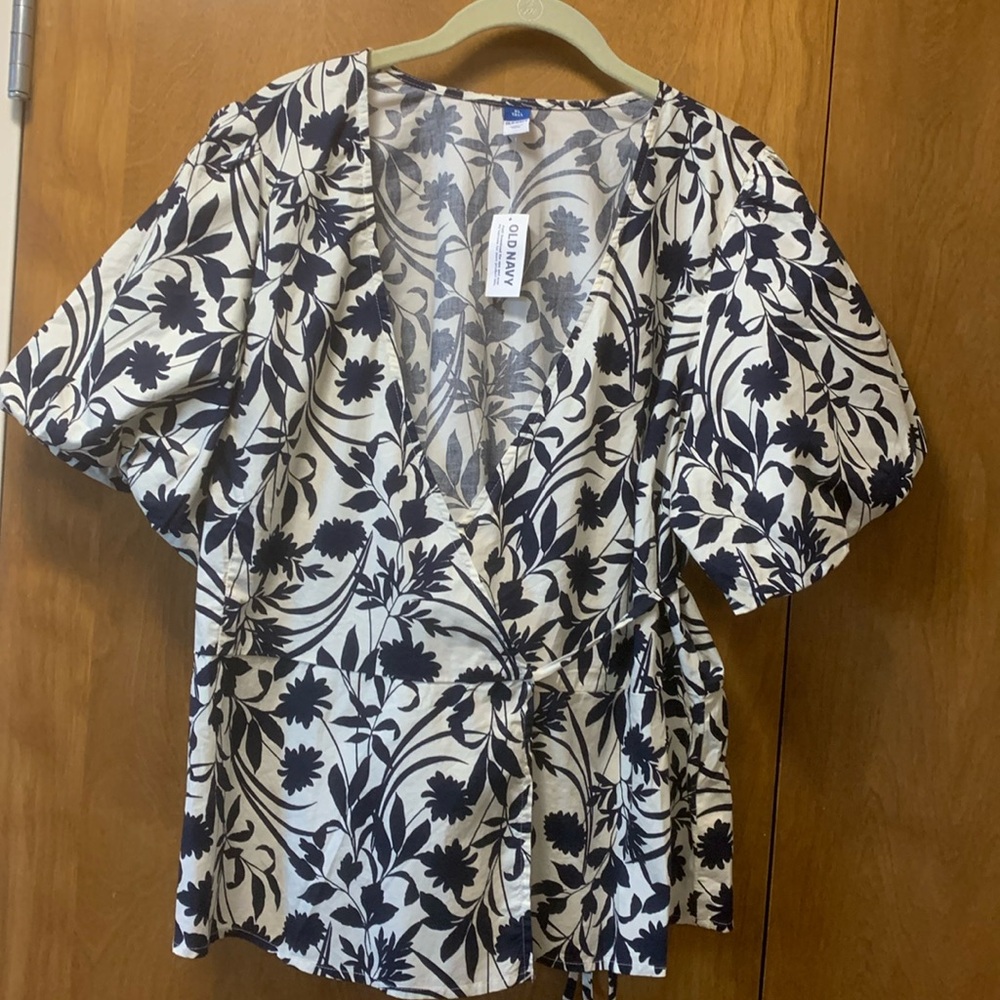 Old Navy Ballon sleeve wrap top blouse navy flower print sz. XL tall